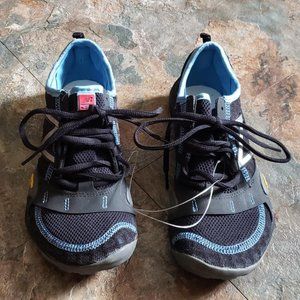 New Balance Minimus Trail Runner Shoes Walking 7.5 Women's Brand NEW WT10BL